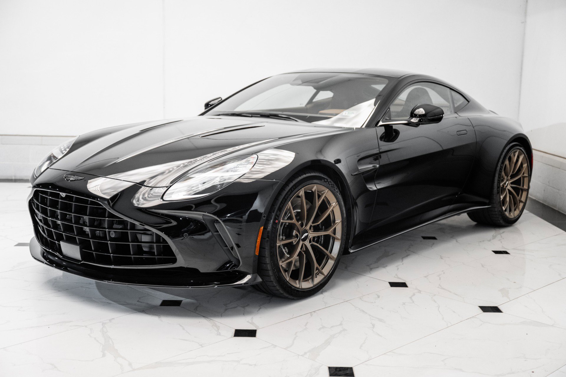 New 2026 Aston Martin V8 Vantage Coupe image 38
