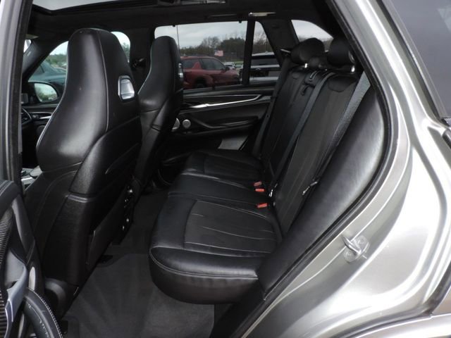 Used 2016 BMW X5 M image 21