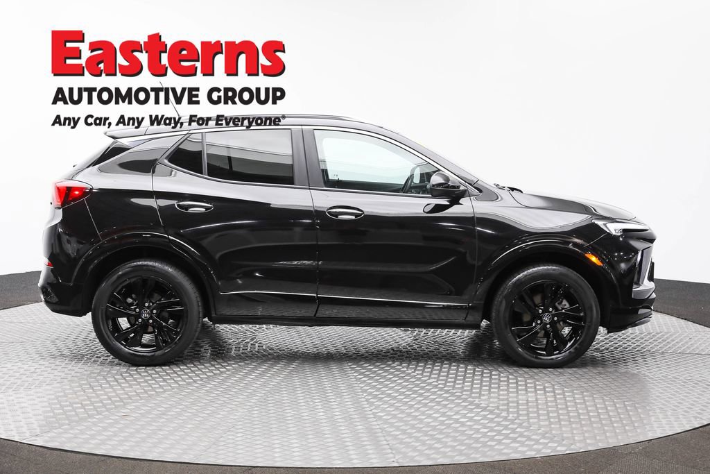 Used 2024 Buick Encore GX Sport Touring AWD/4WD image 4