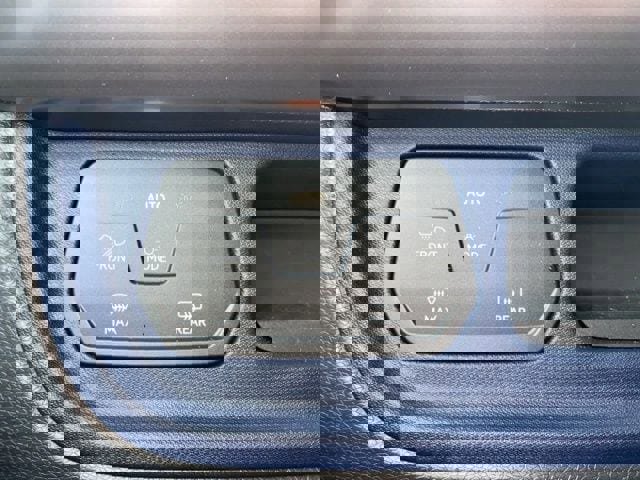 New 2025 Volkswagen ID. Buzz Pro S image 29