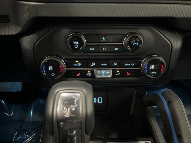 Used 2023 Ford Bronco Black Diamond image 18
