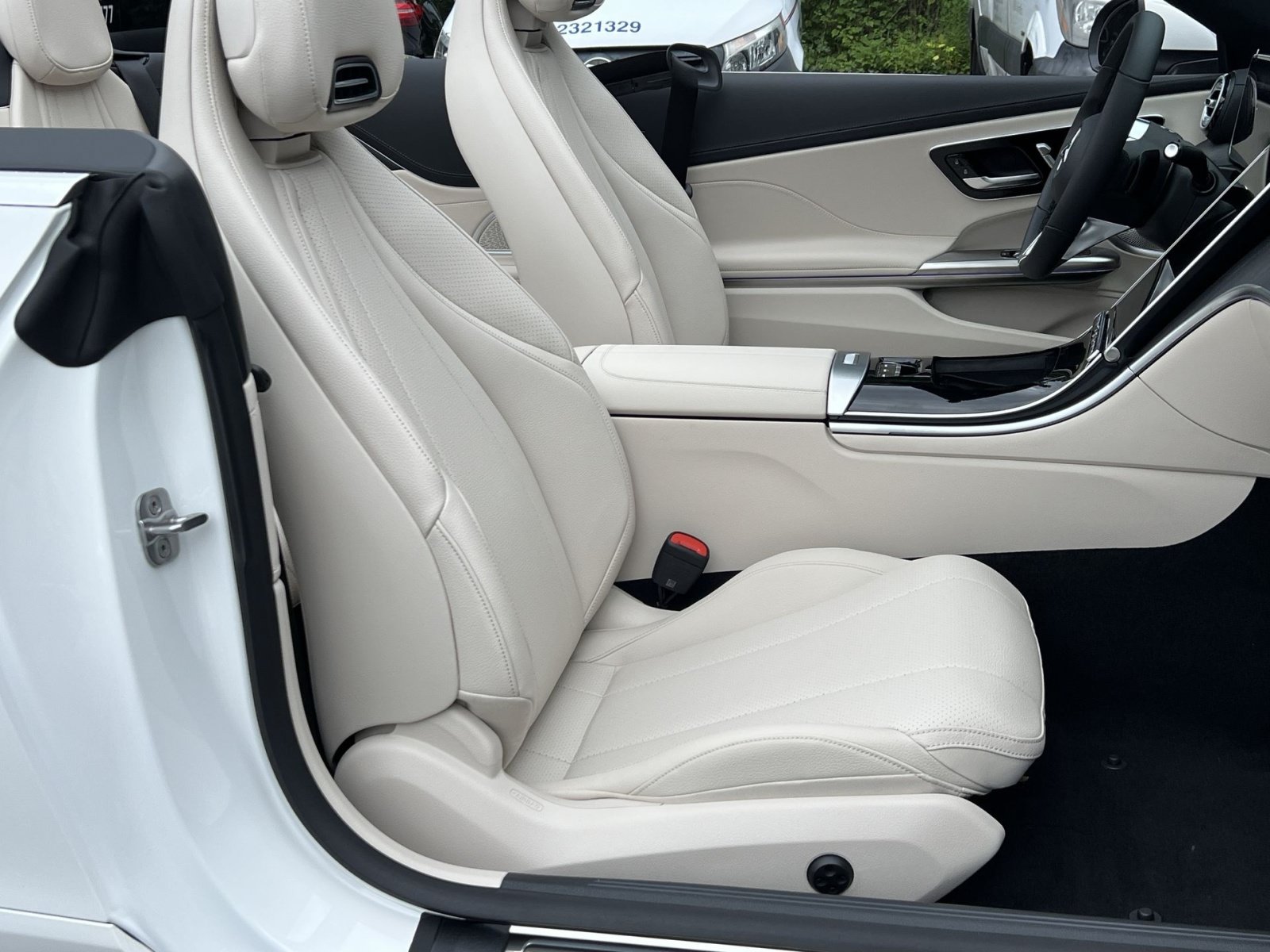 New 2027 Mercedes-Benz CLE 300 4MATIC Cabriolet image 33