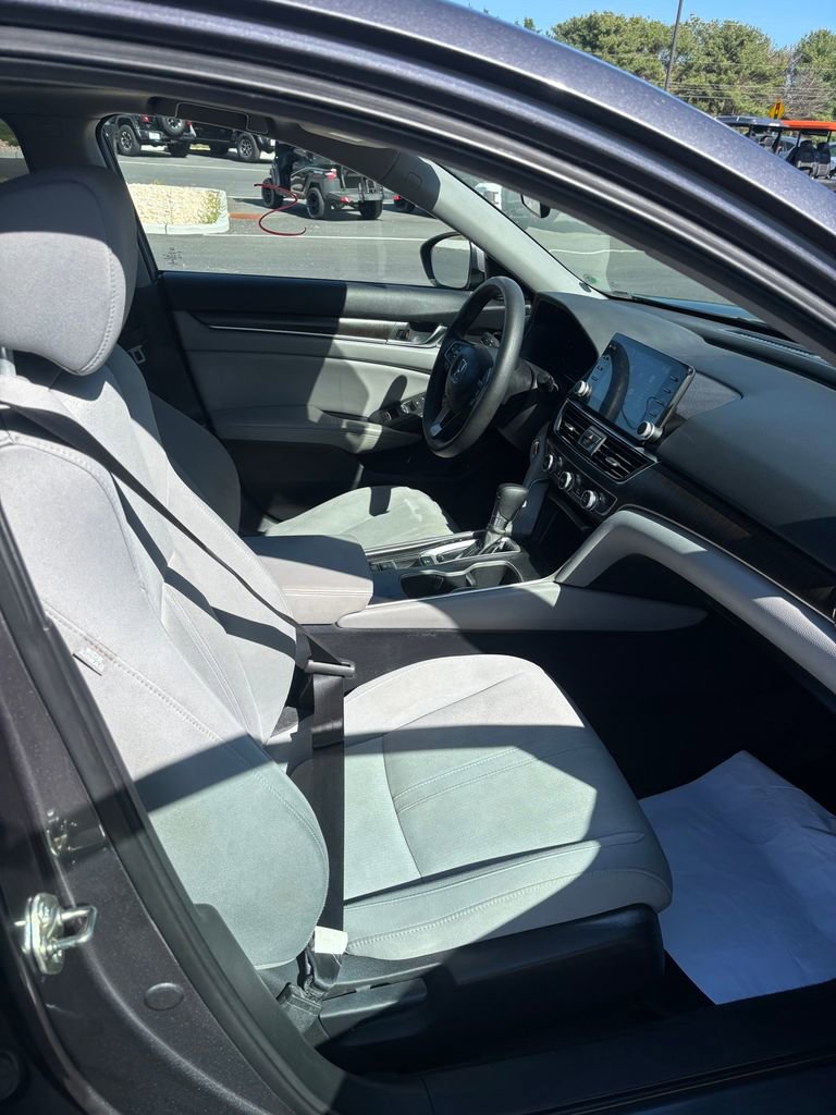 Used 2018 Honda Accord EX image 15