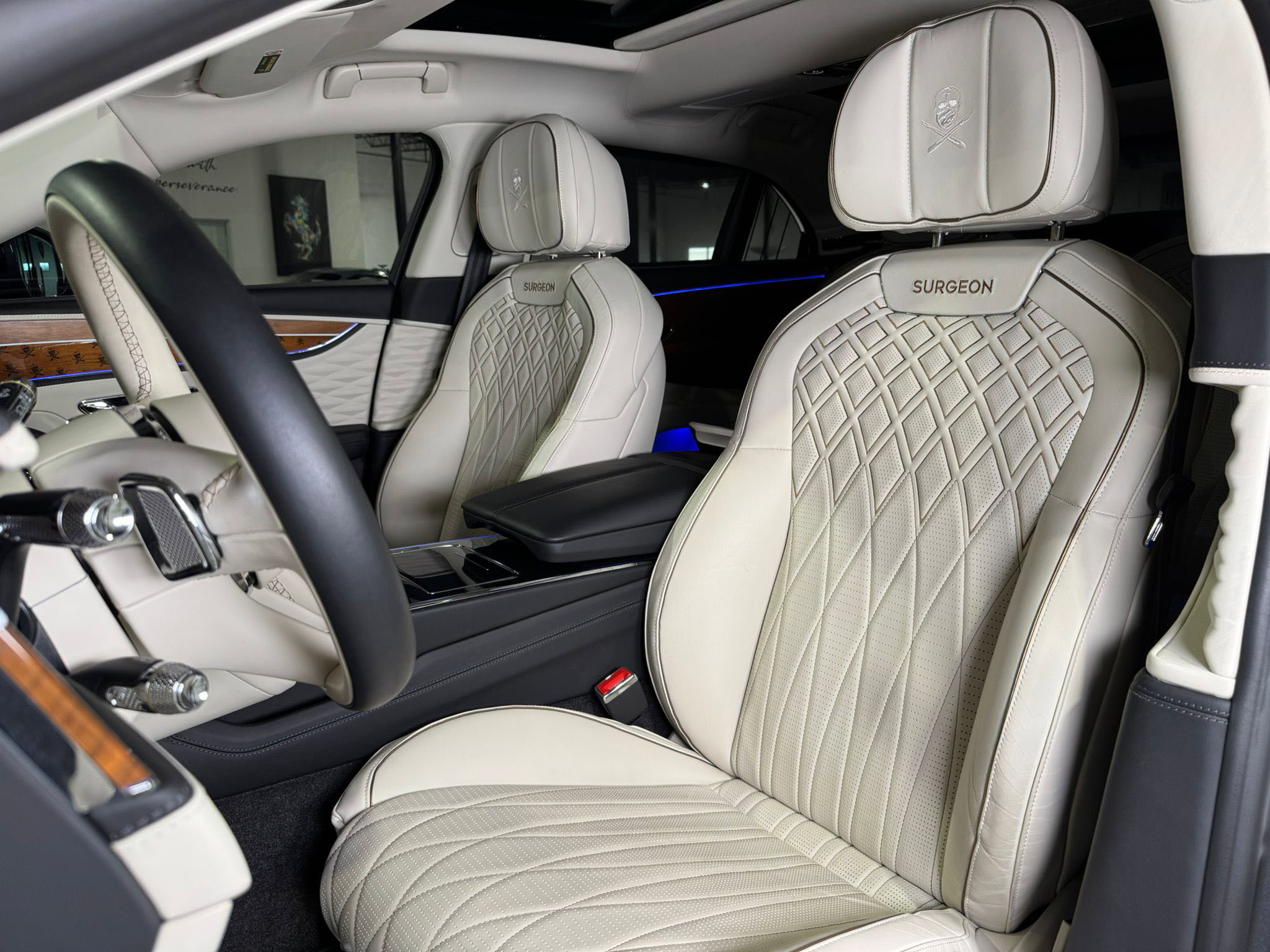 Used 2022 Bentley Flying Spur Plug-In Hybrid image 10