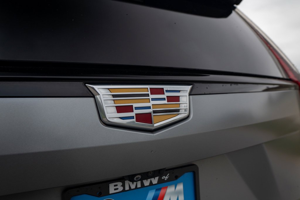 Used 2023 Cadillac Escalade ESV V AWD/4WD image 9