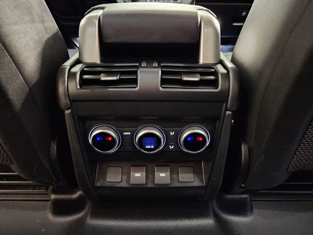 Used 2023 Land Rover Defender 130 SE image 30