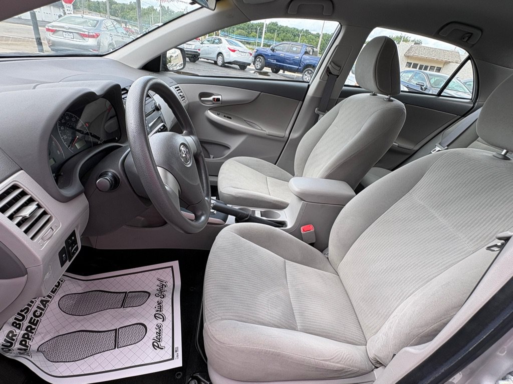 Used 2010 Toyota Corolla LE w/ All Weather Guard Pkg FWD image 8