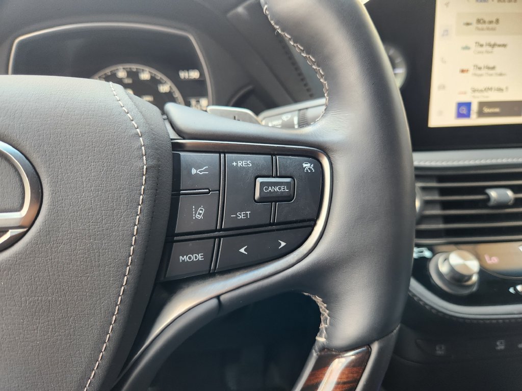 Certified 2023 Lexus LS 500 w/ Luxury Package RWD image 29