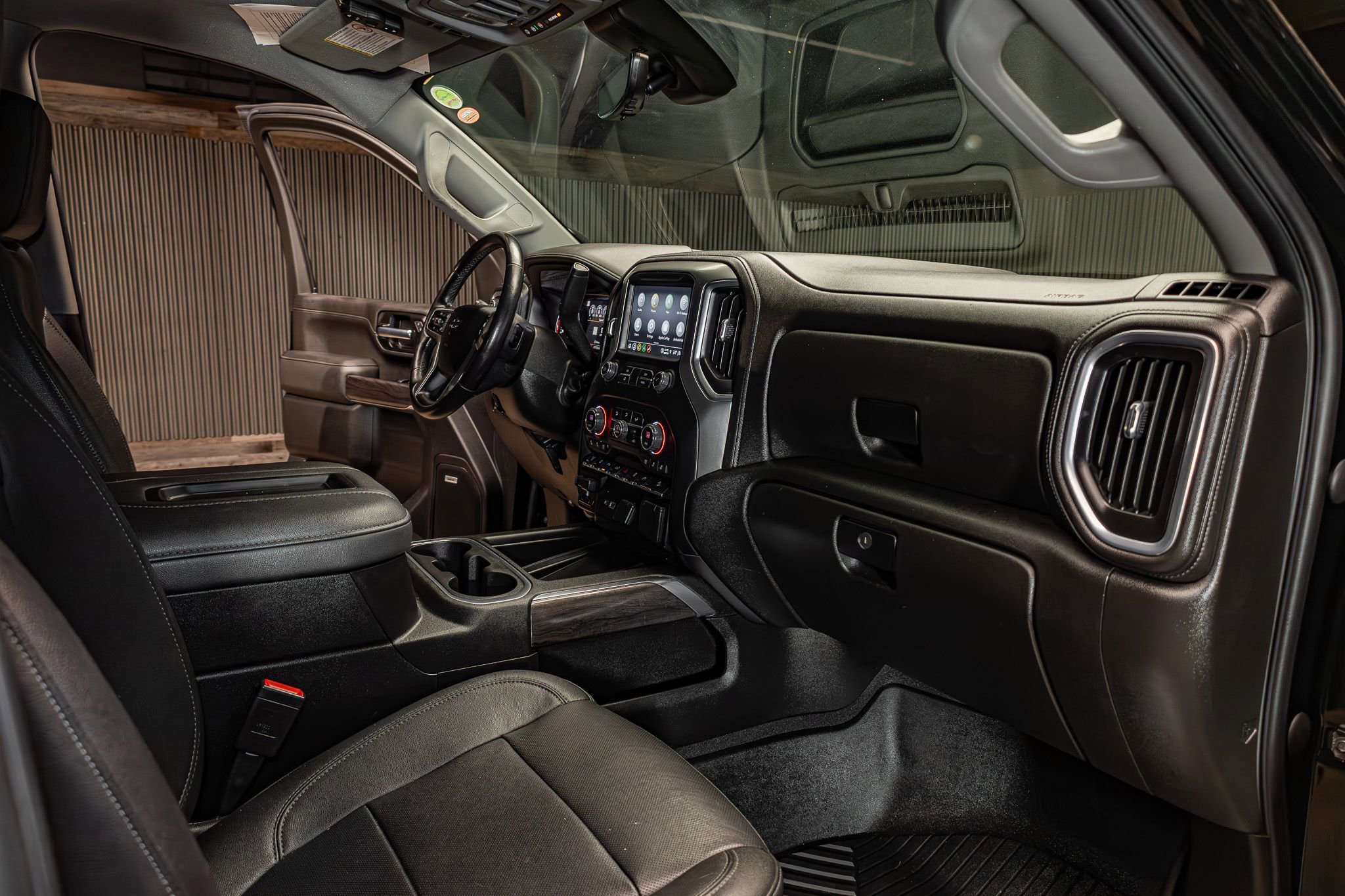 Used 2022 Chevrolet Silverado 2500 LTZ w/ LTZ Plus Package AWD/4WD image 17