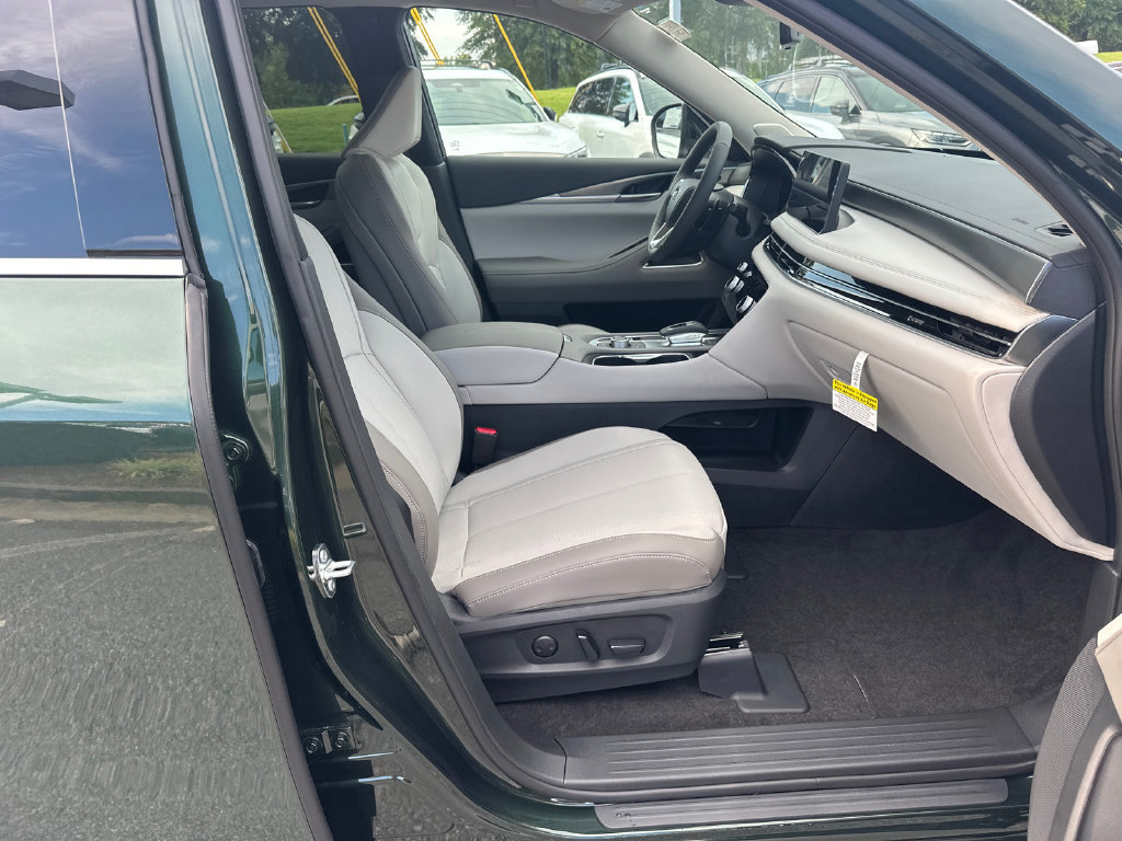 New 2027 INFINITI QX60 Luxe w/ Cargo Package FWD image 11