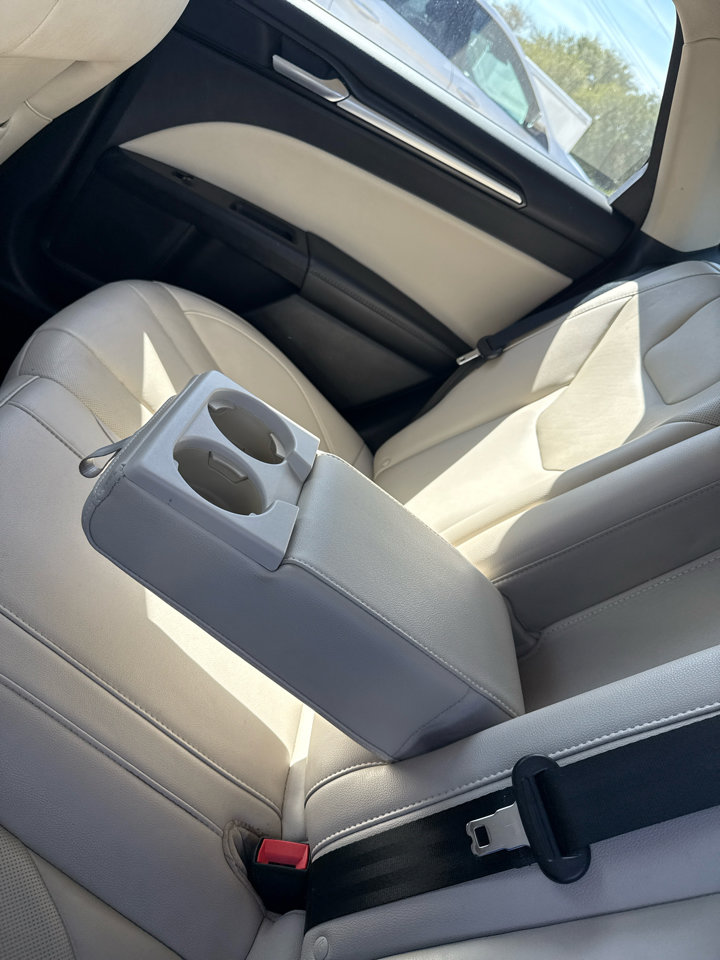 Used 2018 Ford Fusion Titanium image 26