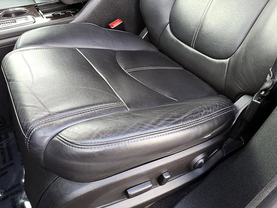 Used 2017 Chevrolet Traverse LT image 18