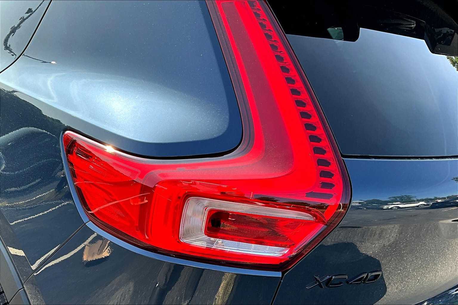 New 2026 Volvo XC40 B5 Ultra w/ Protection Package Premier image 5