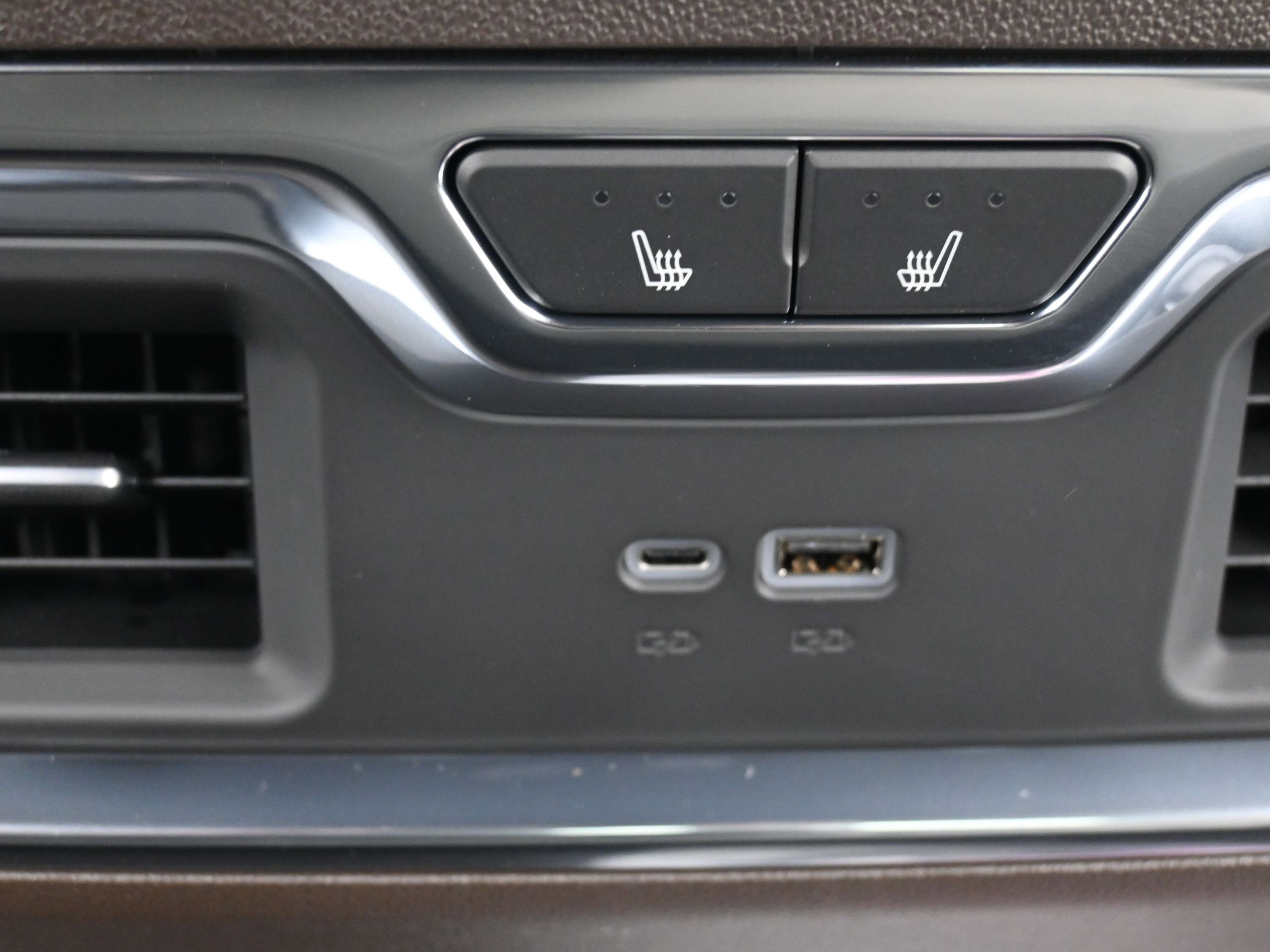 New 2026 Chevrolet Silverado 2500 LTZ w/ LTZ Convenience Package image 31