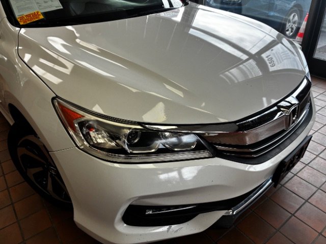 Used 2016 Honda Accord EX-L image 2