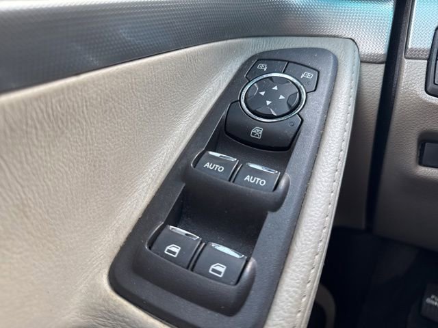 Used 2014 Ford Explorer XLT w/ Equipment Group 202A AWD/4WD image 23