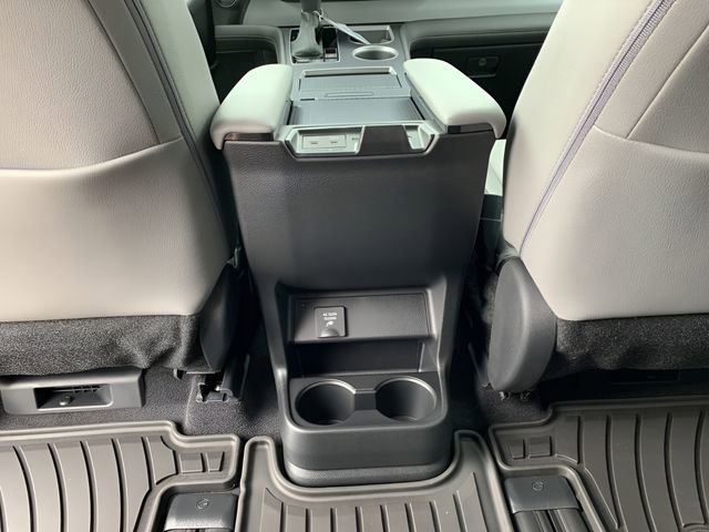 New 2025 Toyota Sienna XLE image 14
