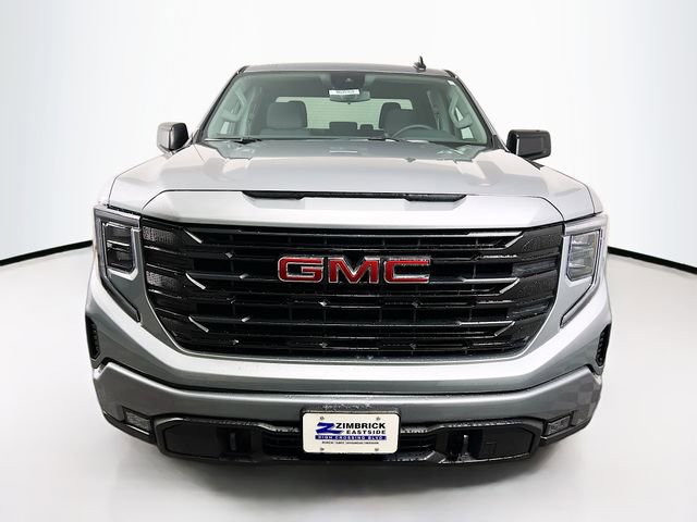 Used 2025 GMC Sierra 1500 Elevation image 2