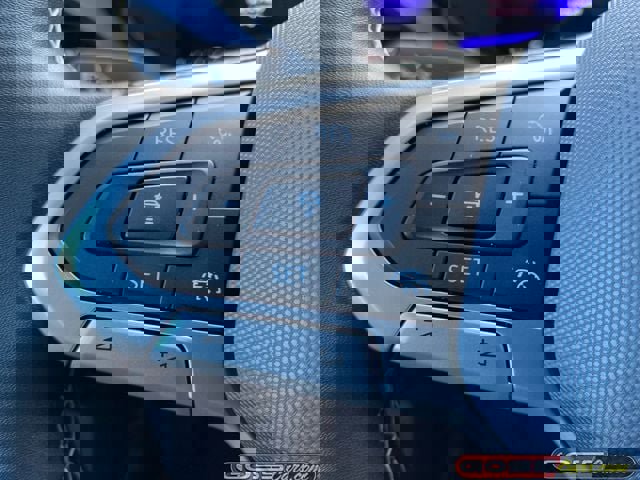 Used 2023 Volkswagen Taos SE w/ Panoramic Sunroof Package image 18