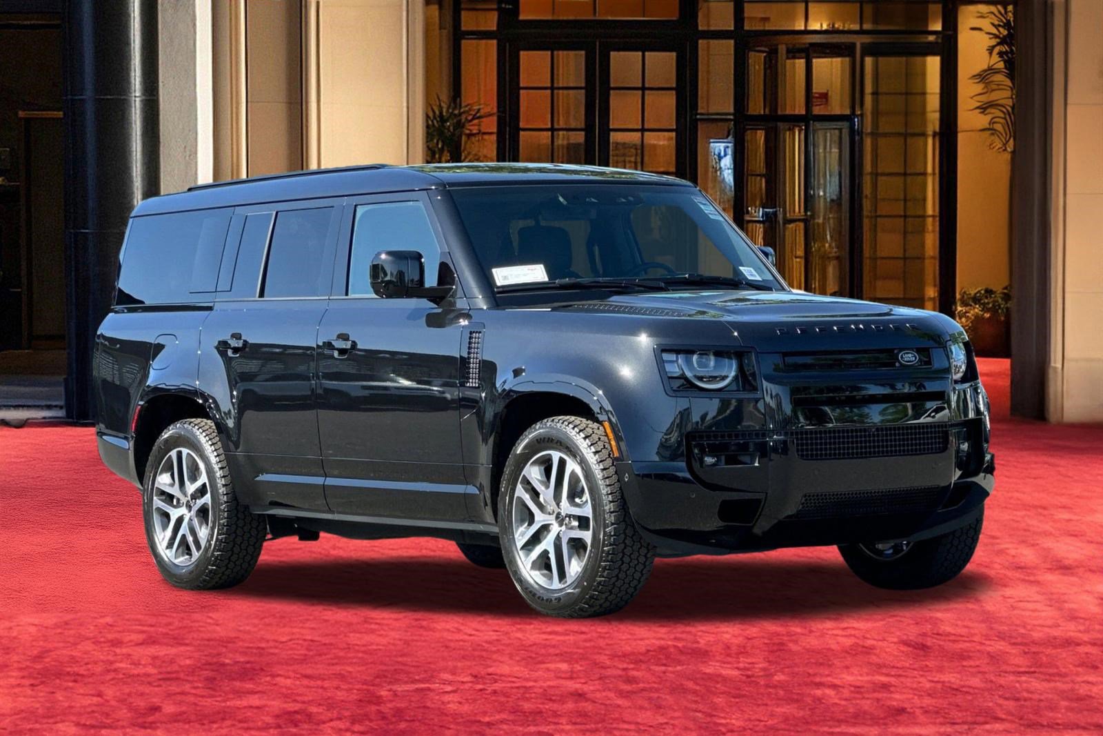 New 2026 Land Rover Defender 130 X-Dynamic SE image 6