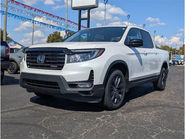 Used 2023 Honda Ridgeline Sport image 3