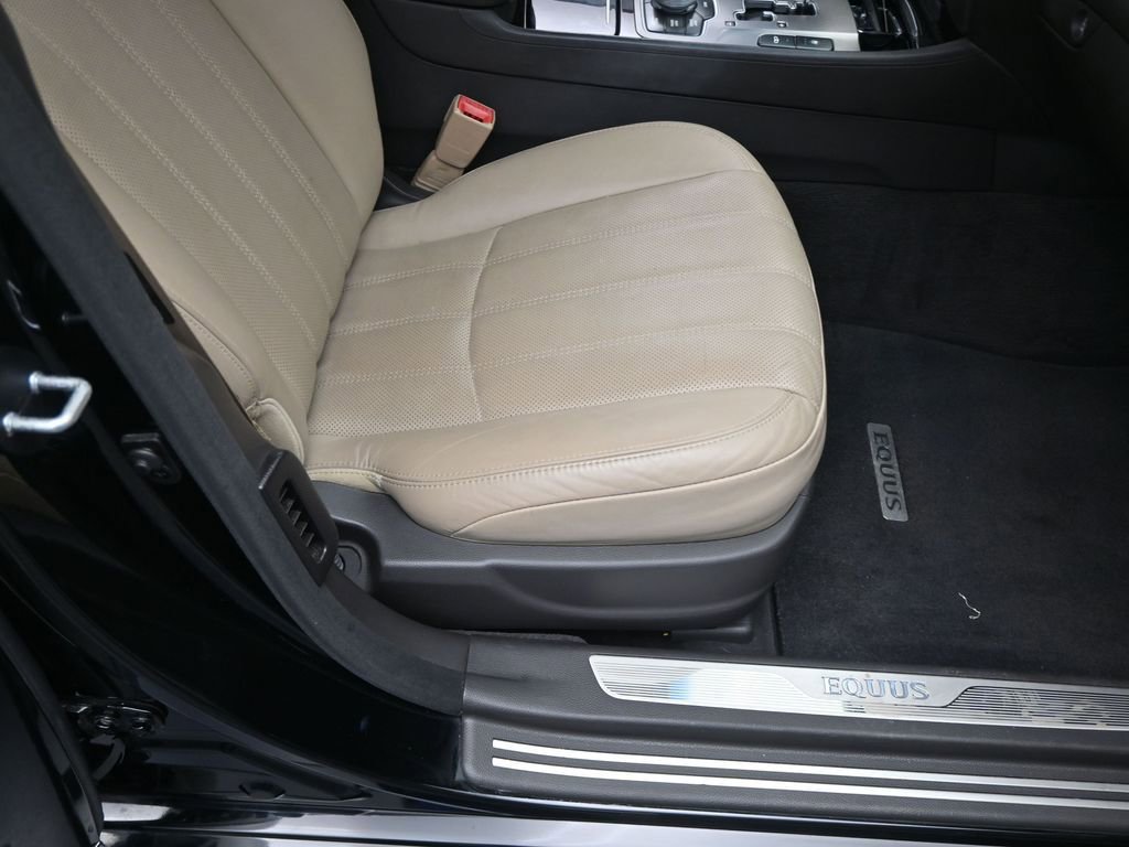 Used 2012 Hyundai Equus Signature image 37