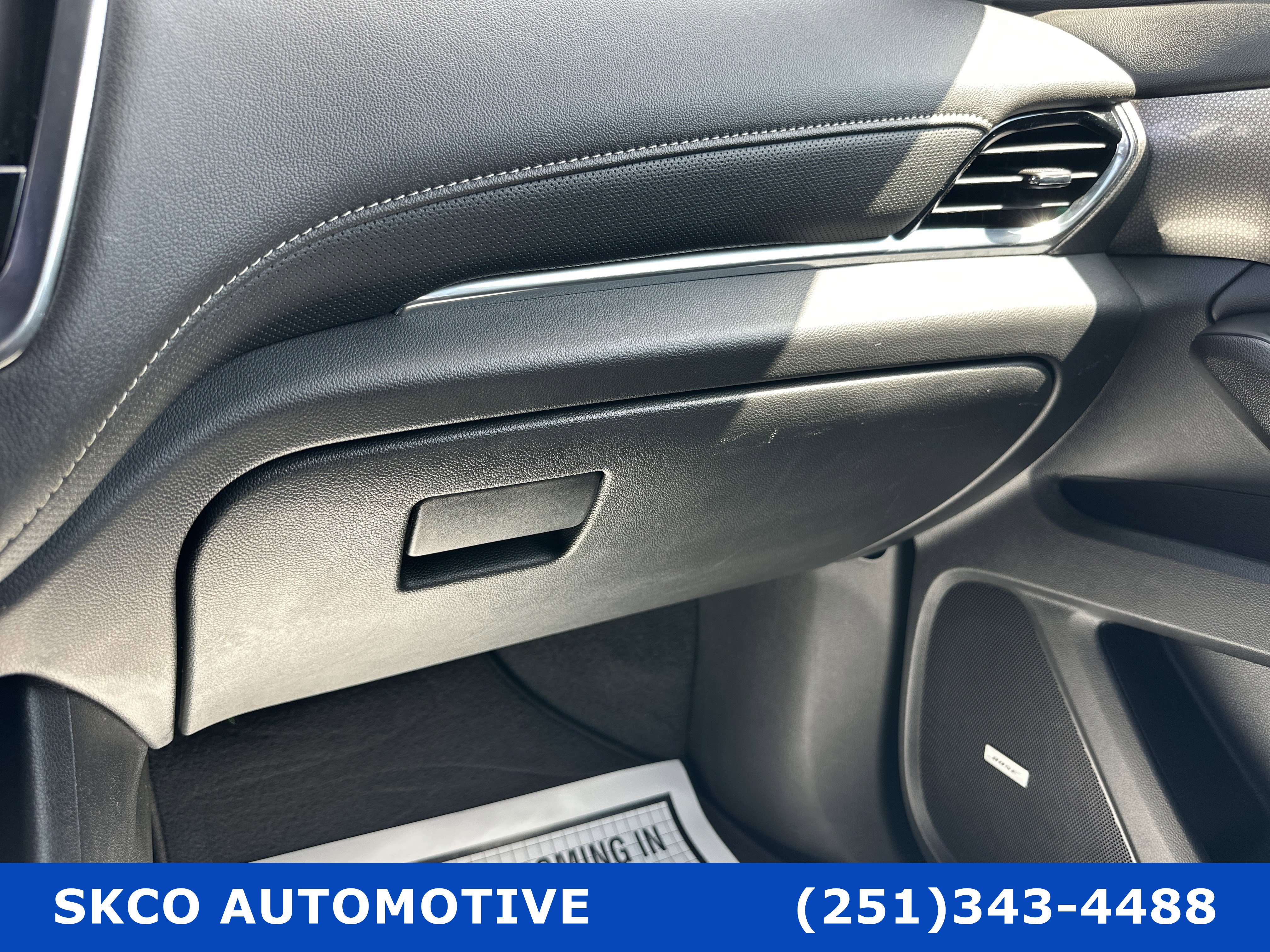 Used 2023 Chevrolet Traverse Premier w/ LPO, Cargo Package image 23