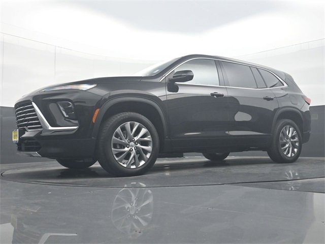 Used 2025 Buick Enclave Preferred image 30