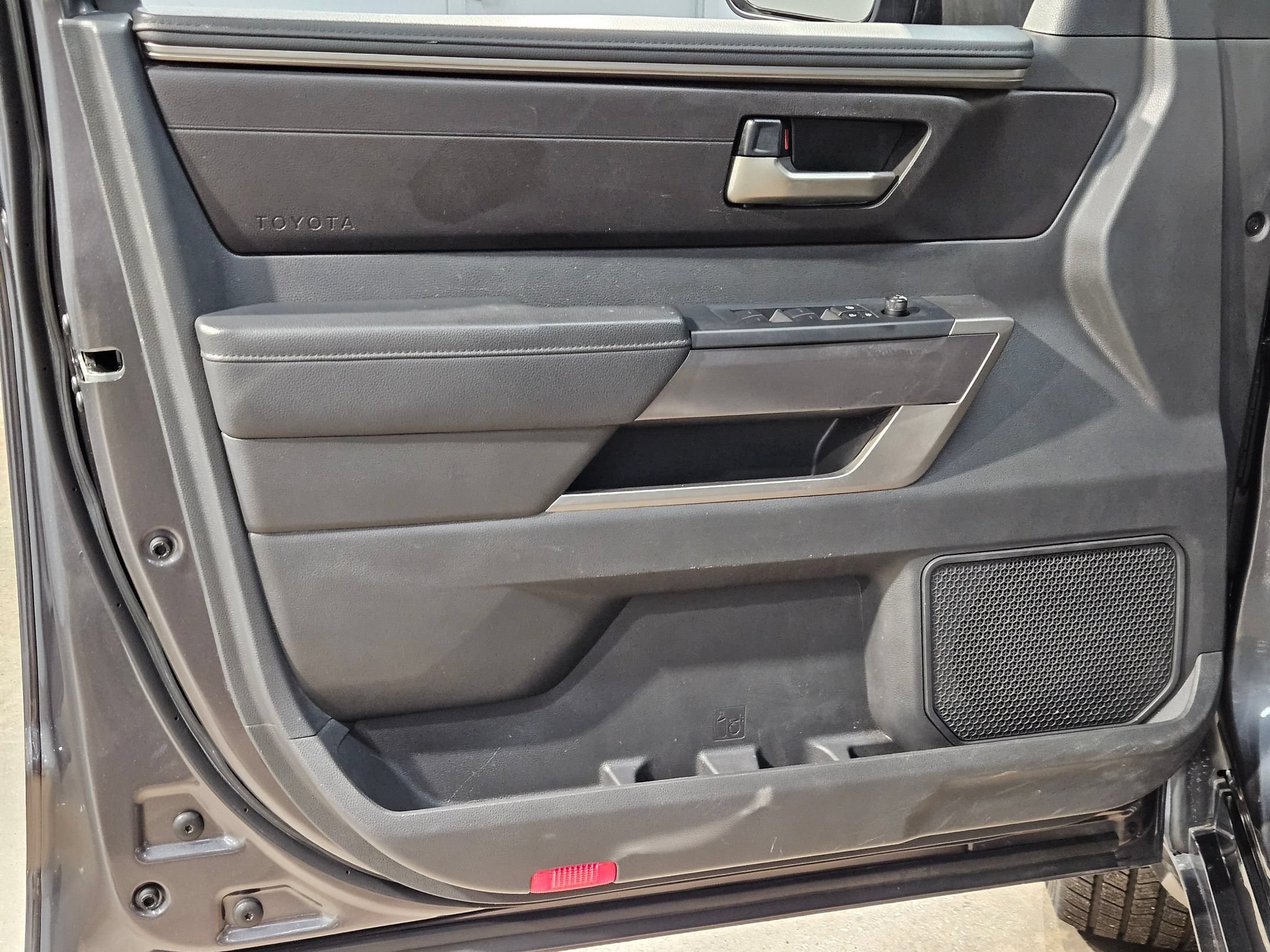 Used 2025 Toyota Tundra SR5 AWD/4WD image 20