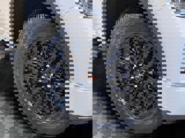 Used 2021 GMC Sierra 1500 Elevation w/ Preferred Package image 30