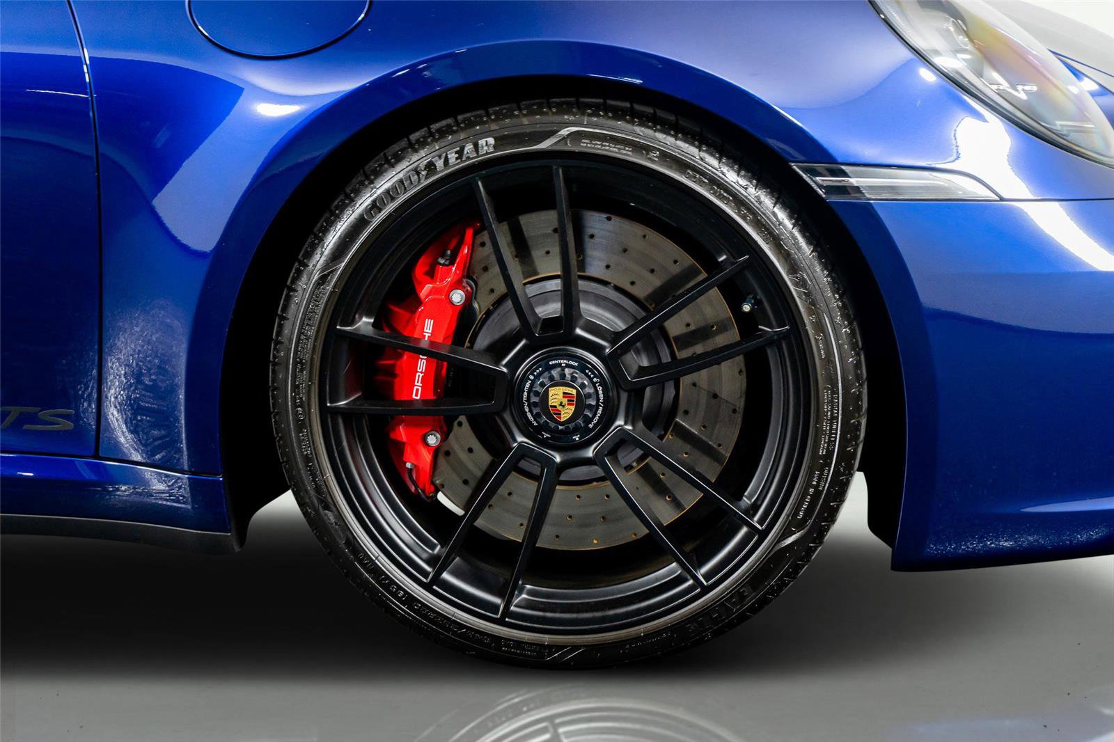 Used 2024 Porsche 911 Carrera GTS w/ Premium Package RWD image 7