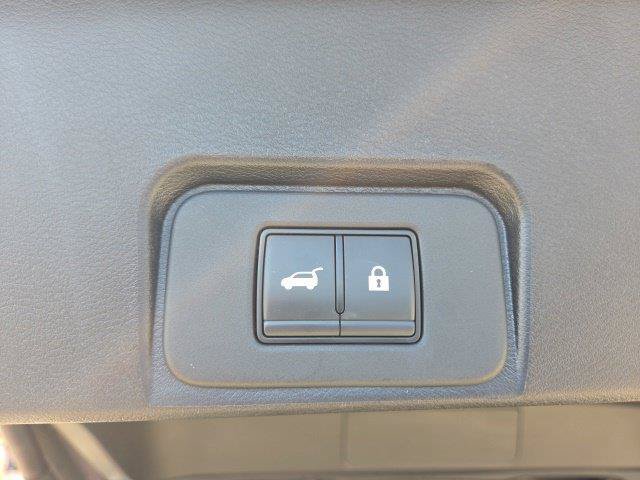 Used 2025 Nissan Rogue SV FWD image 28