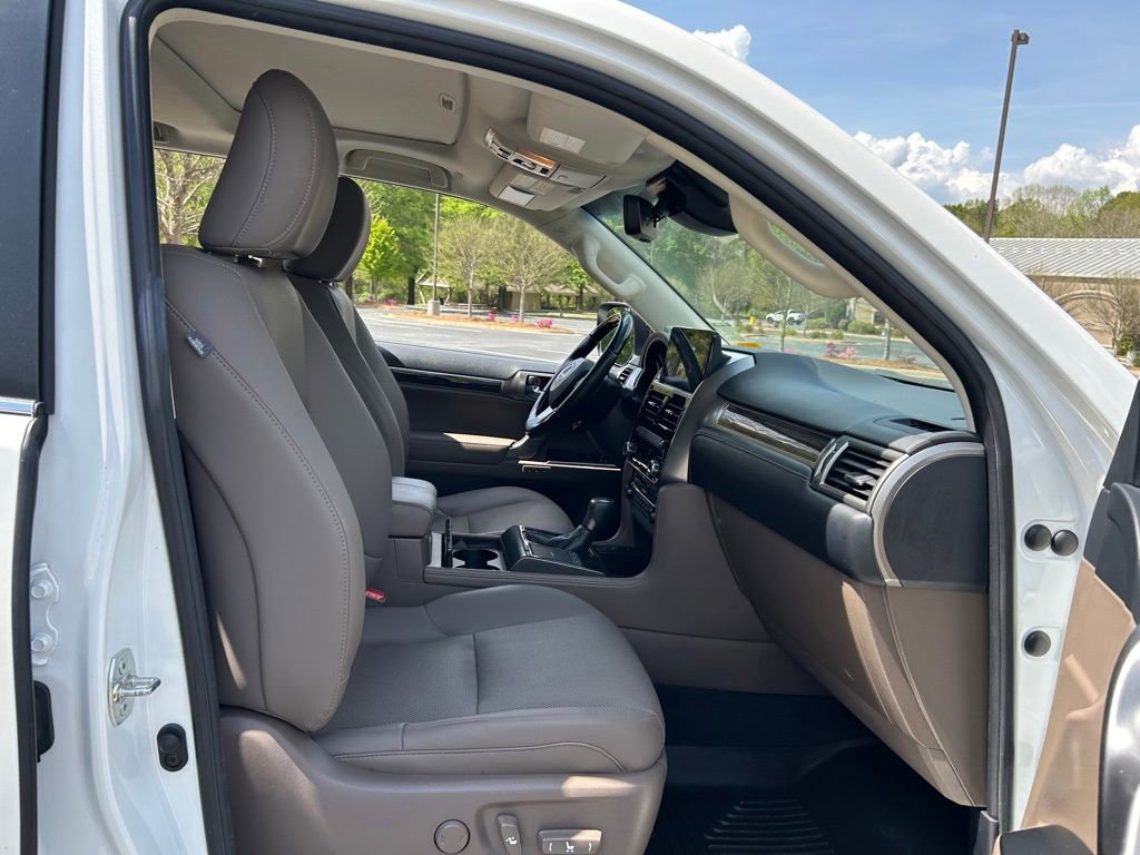 Used 2022 Lexus GX 460 Premium w/ Premium Package image 54