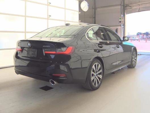 Used 2025 BMW 330i xDrive Sedan w/ Convenience Package image 2