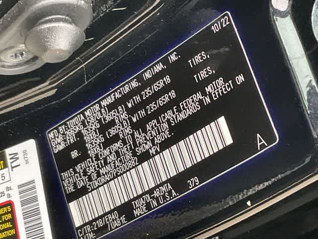 Used 2023 Toyota Highlander XLE FWD image 29