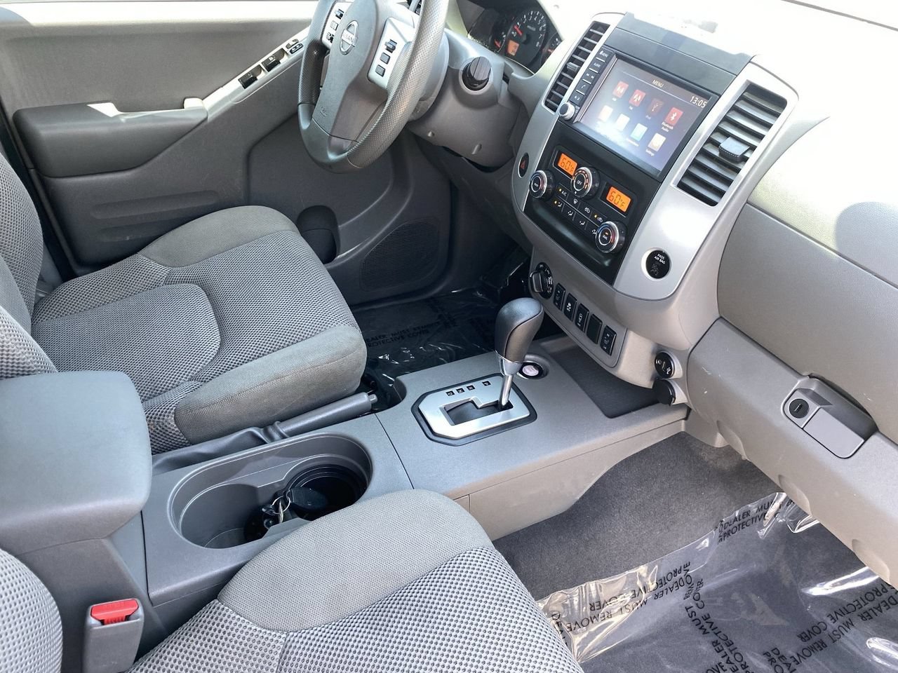 Certified 2021 Nissan Frontier SV w/ Midnight Edition Floor Mats AWD/4WD image 9
