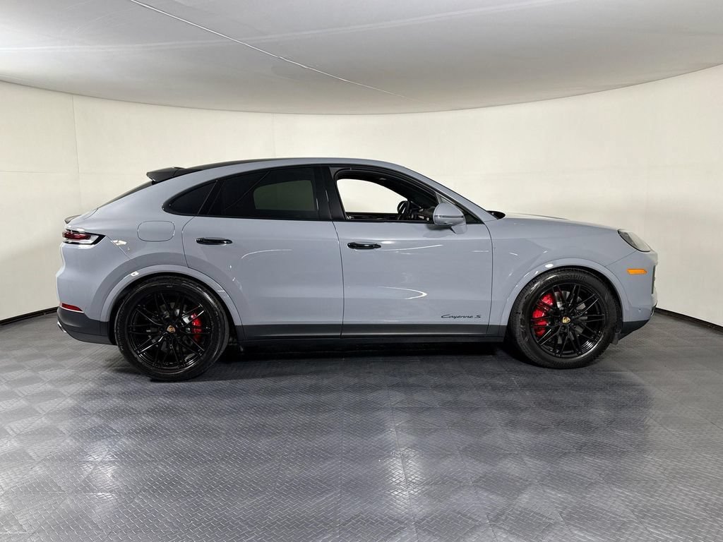 Certified 2024 Porsche Cayenne S AWD/4WD image 8