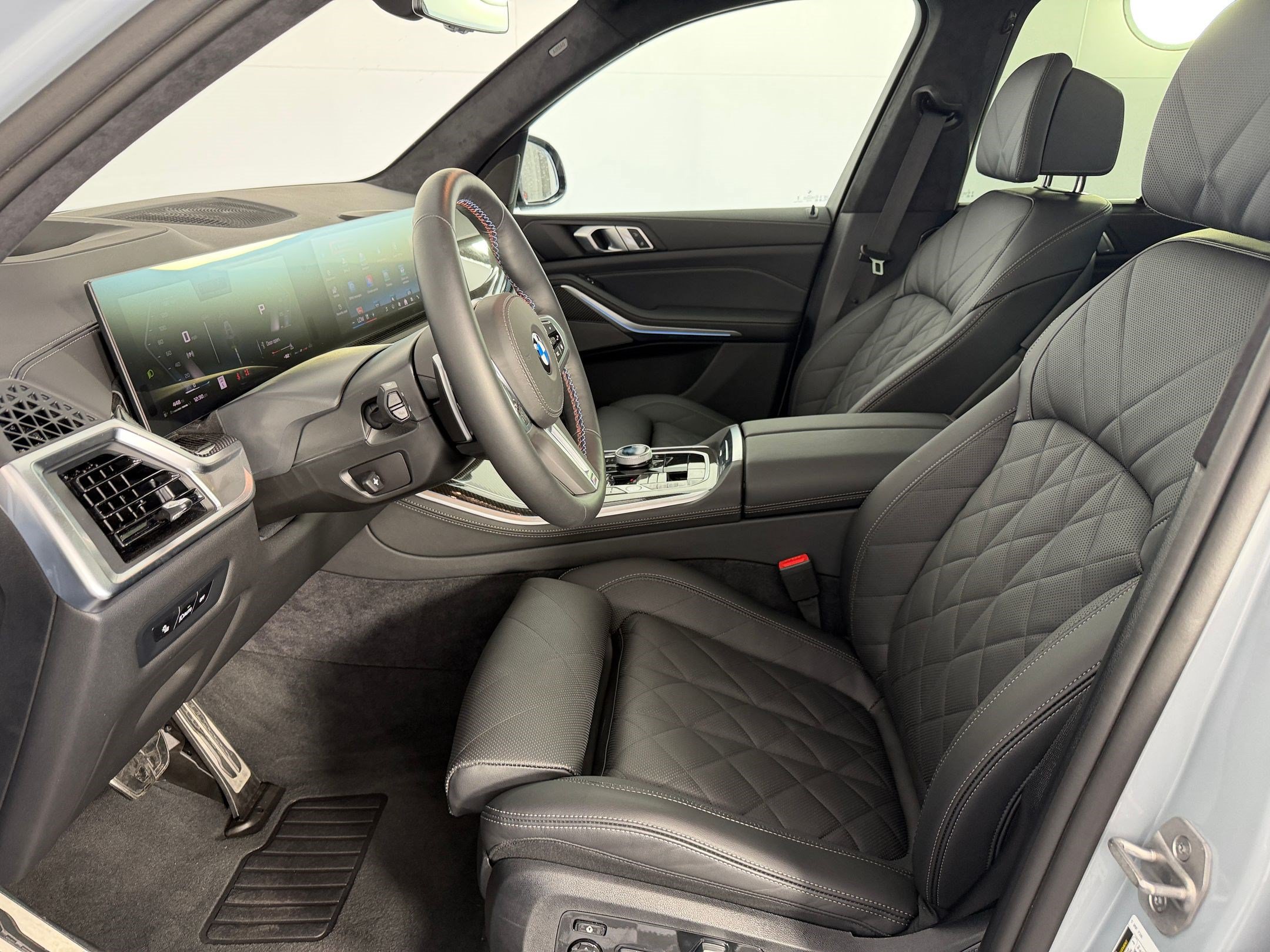 Used 2026 BMW X5 M60i AWD/4WD image 5
