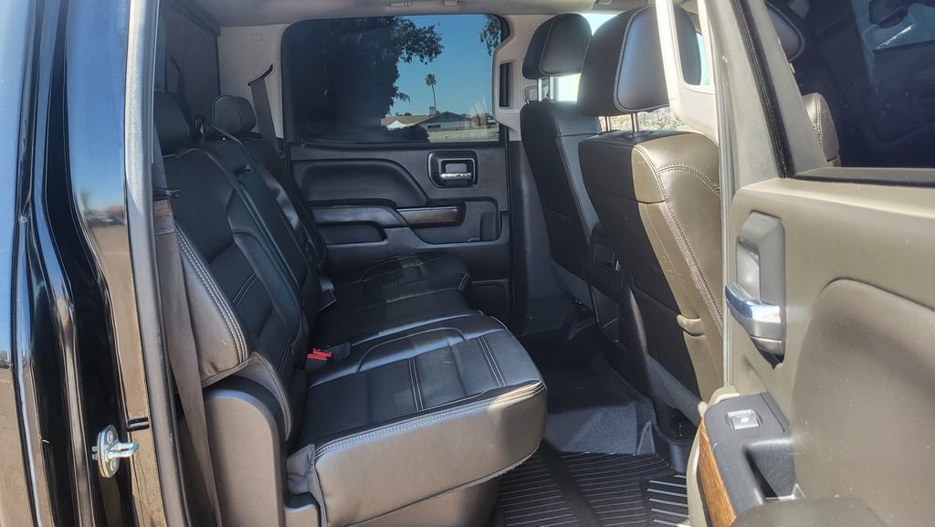 Used 2018 GMC Sierra 1500 Denali RWD image 18