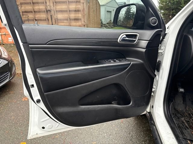 Used 2019 Jeep Grand Cherokee Laredo image 22