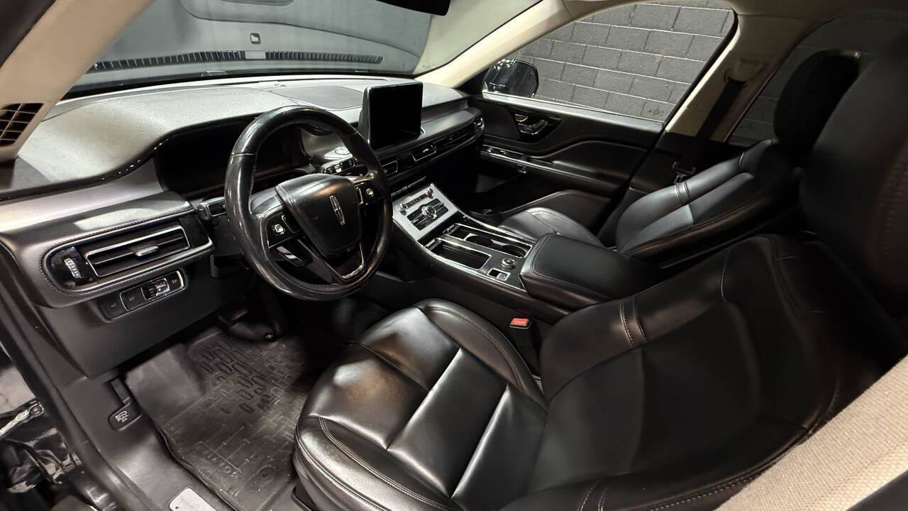 Used 2021 Lincoln Aviator AWD image 7