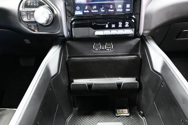Used 2023 RAM 1500 Laramie AWD/4WD image 43