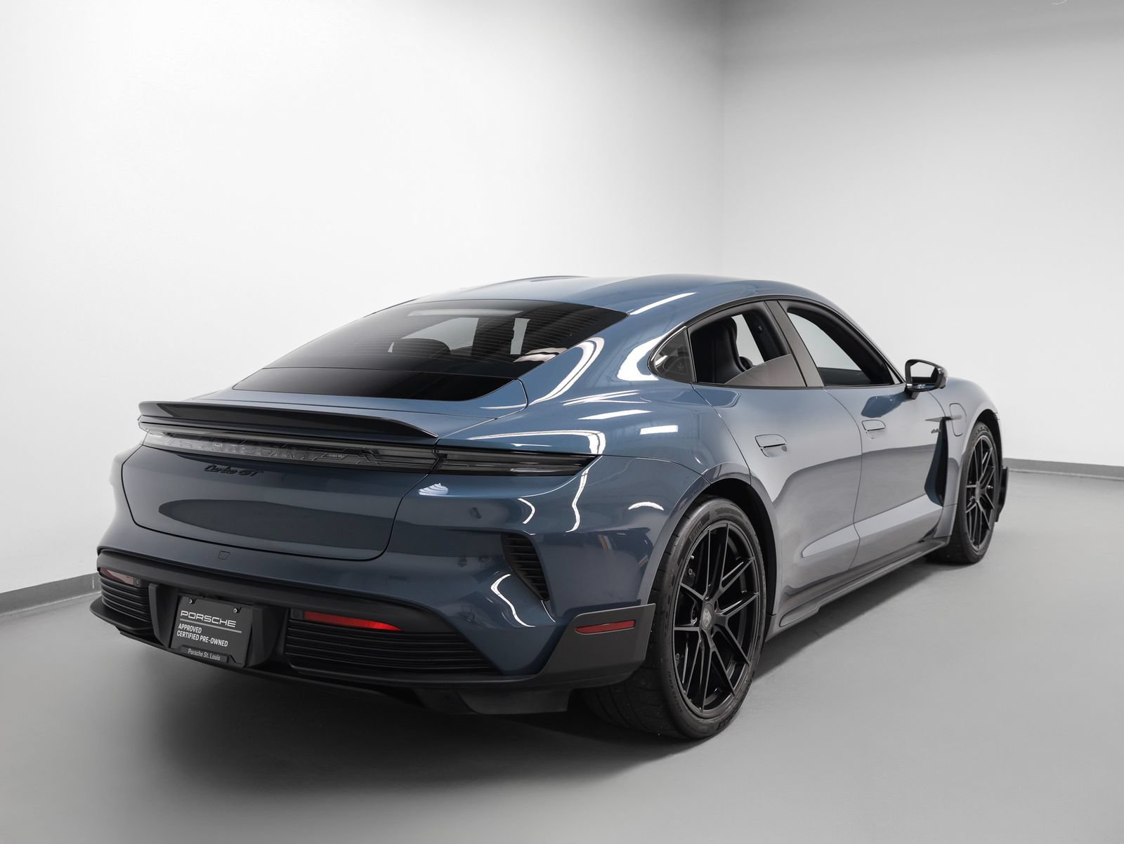 Certified 2025 Porsche Taycan Turbo GT AWD/4WD image 12