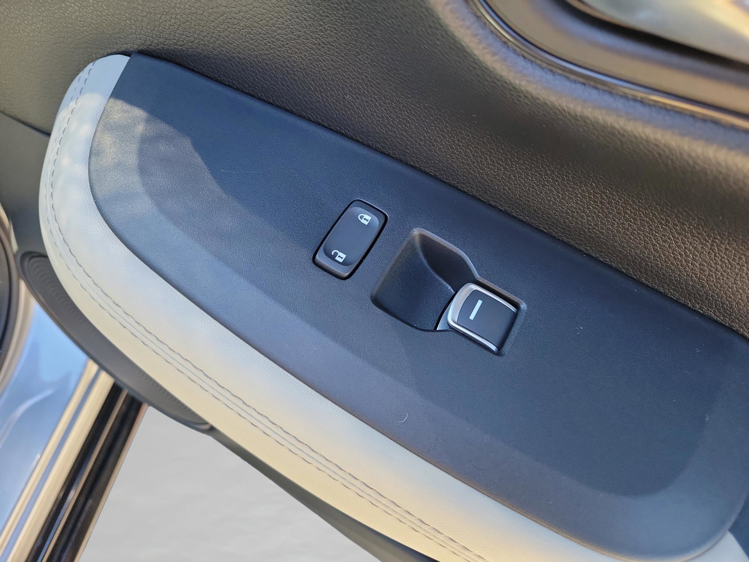 Used 2026 Honda HR-V EX-L image 22