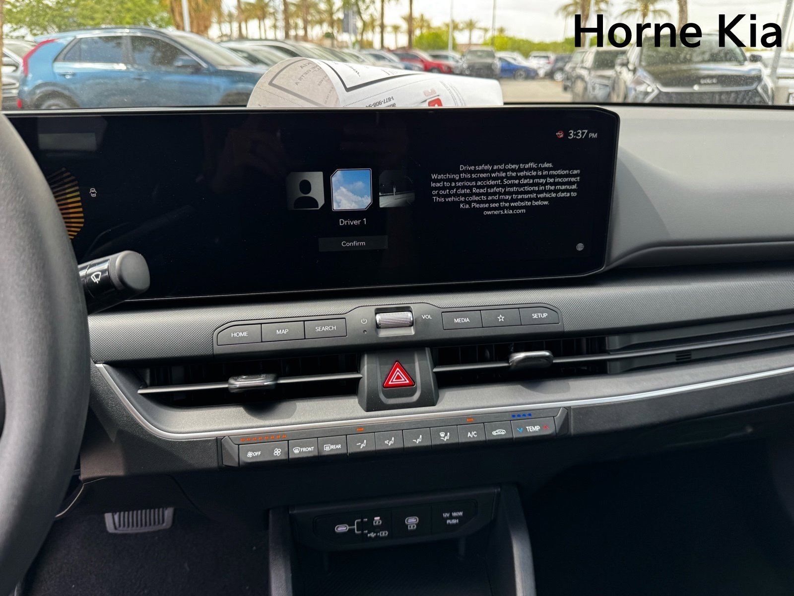 New 2025 Kia K4 LXS image 15