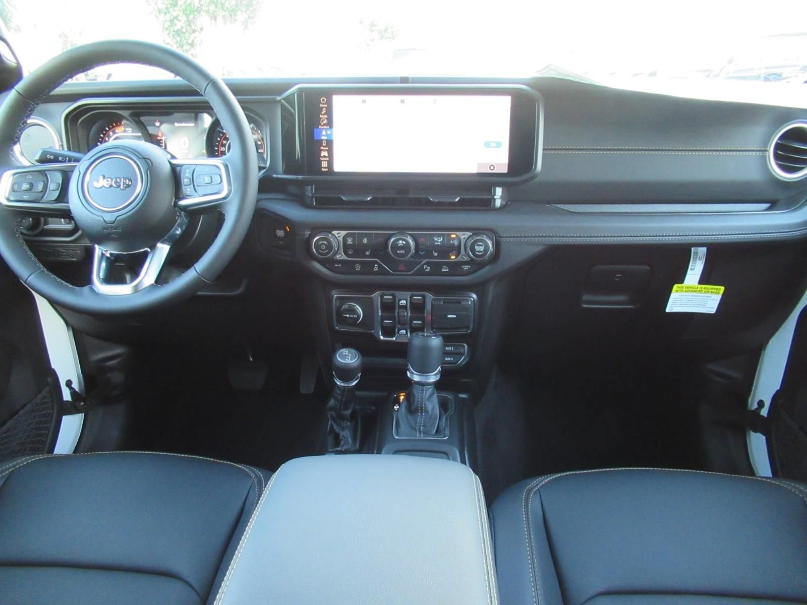 New 2026 Jeep Wrangler Unlimited Sahara AWD/4WD image 12