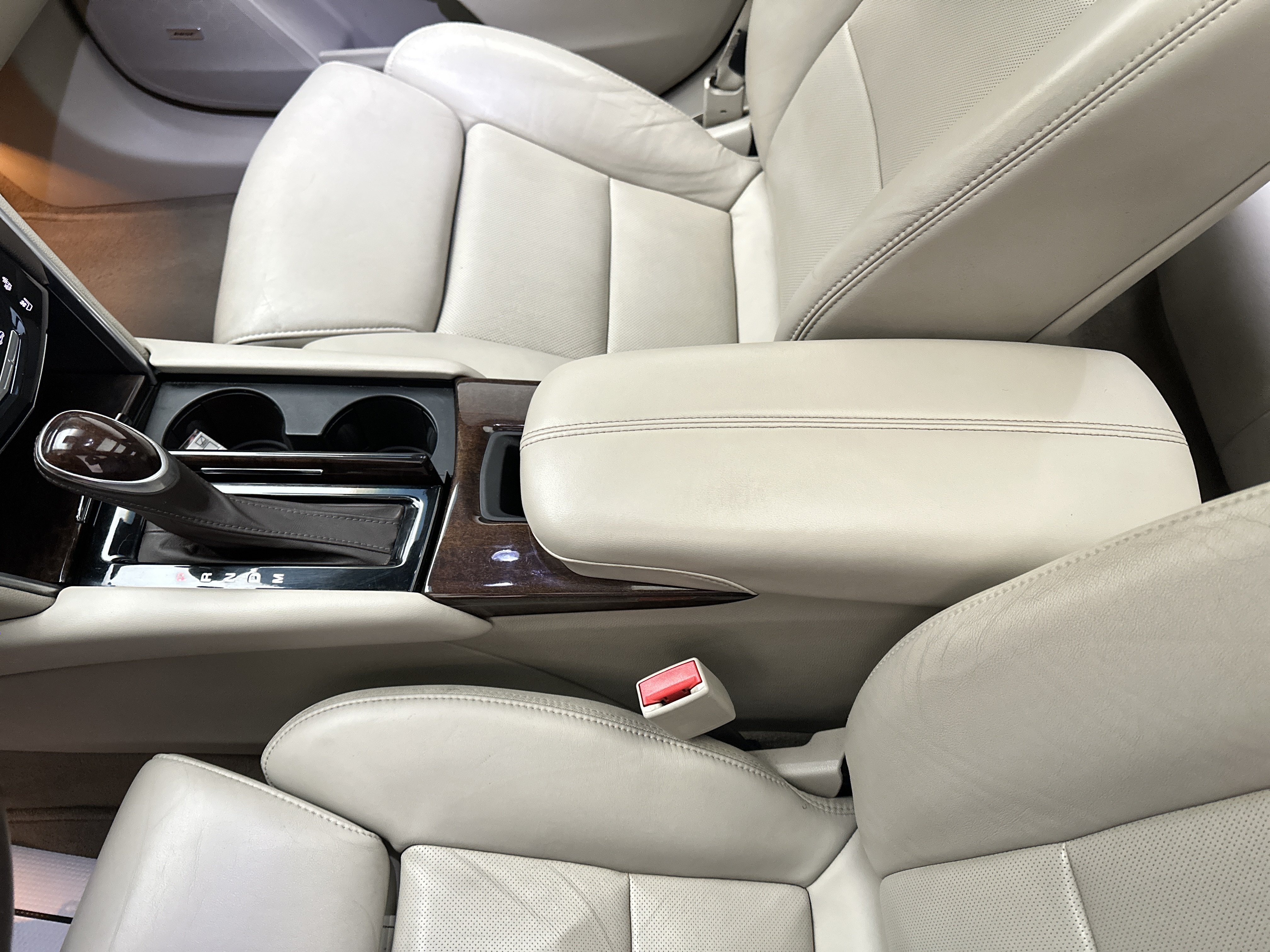 Used 2013 Cadillac XTS Luxury w/ Driver Awareness Package AWD/4WD image 38