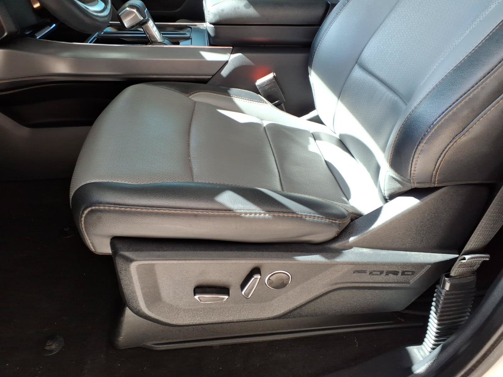 Used 2024 Ford F150 Lightning Lariat AWD/4WD image 4