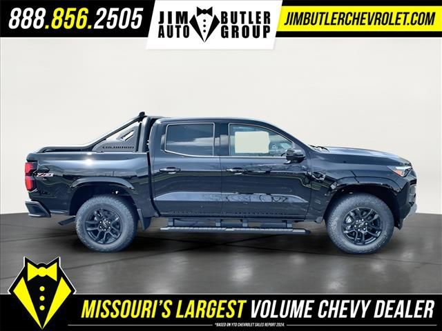 New 2025 Chevrolet Colorado Z71 w/ Midnight Edition AWD/4WD image 8