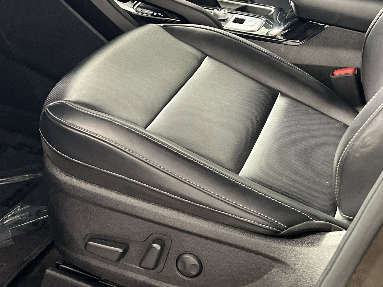 Used 2025 Kia Telluride S image 14